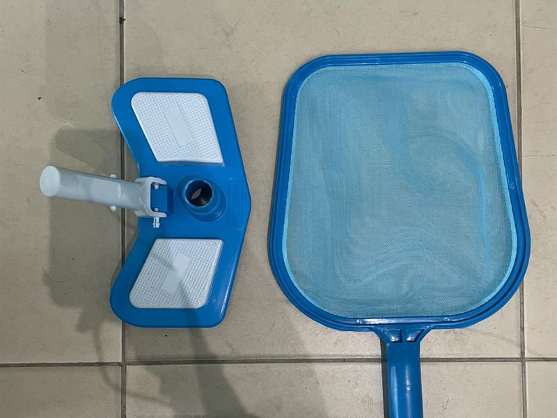 Kit de limpeza para piscina com aspirador, peneira e escova