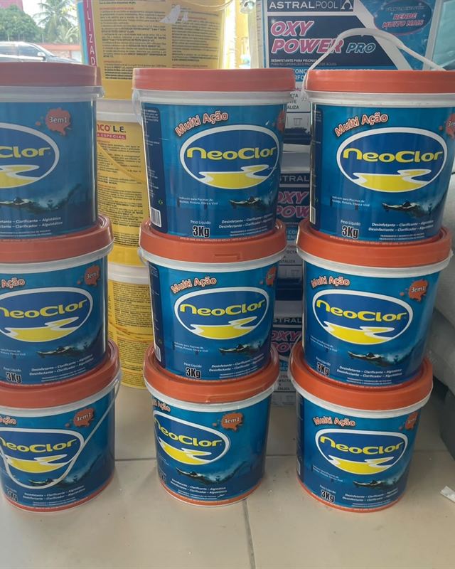Baldes de cloro Neoclor multi ação para piscina